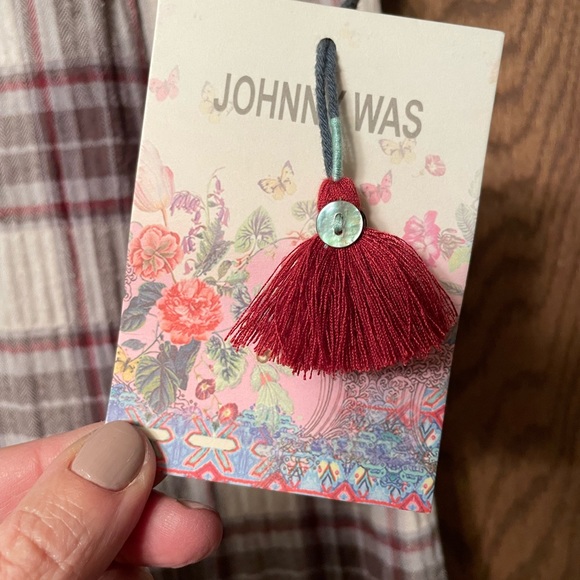 Johnny Was sleeveless flannel button down top - Picture 4 of 4